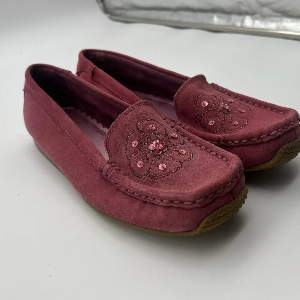 Predictions Women Burgundy Faux Suede Floral Sequin Embroidered Loafers Size 7